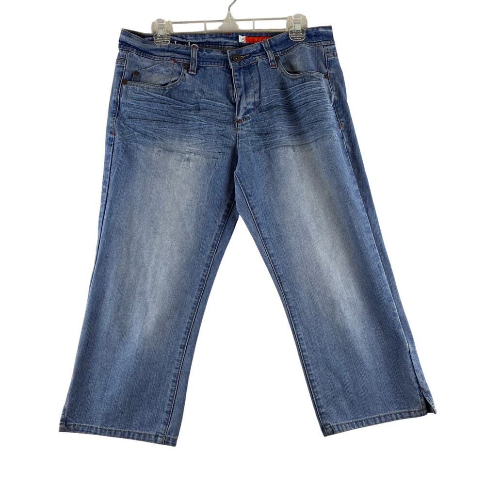 Akademiks Akdmks Vintage Y2K Women’s Capri Jeans Size 30 Light Wash Summer BBQ